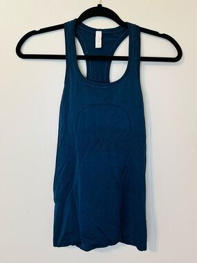 Lululemon Swiftly Tech Racerback
Tank Top 2.0